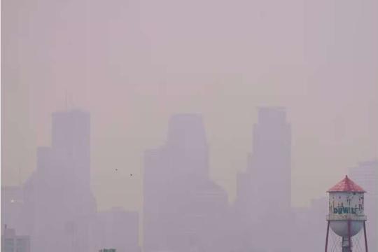 研究：2023年加拿大野火烟雾创纪录，北美夏季空气质量呈长期“东改善、西恶化”趋势