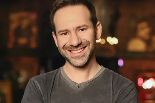 OnlyFans所有者莱昂尼德·拉德文斯基去世，享年43岁