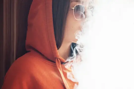 世卫组织：欧洲13至15岁女孩烟草使用率居全球同龄人首位