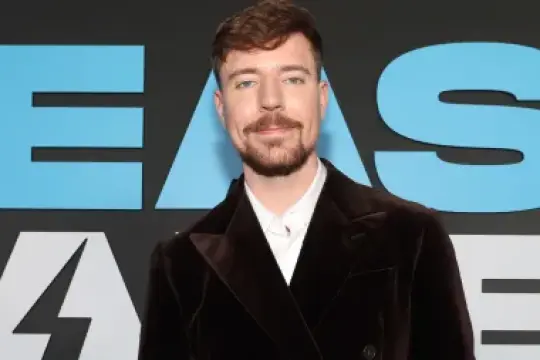 MrBeast 驳斥前社交媒体员工性骚扰指控，斥责“机会主义律师试图从我们身上牟利”