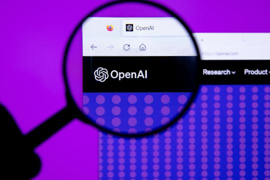 OpenAI现金消耗加速：年化收入据称达200亿美元，内部预测2026年或亏损140亿美元