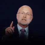 FCC要求ABC旗下八家地方电视台提前申请续牌，白宫曾抨击吉米·基梅尔涉梅拉尼娅笑话