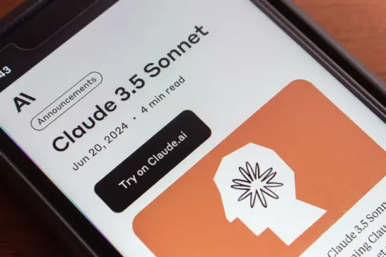 聊天机器人广告之争升温：Anthropic与OpenAI借超级碗前后争夺美国企业客户