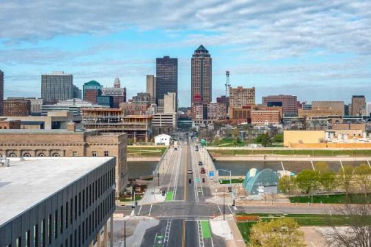 “完整街道”设计理念：从虚构的平均驾驶者走向真实多模式出行