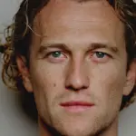 《小马》和《塔尔》演员阿尔乔姆·吉尔兹签约Artists First经纪公司