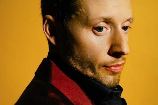 汤姆·马尔基泰利放弃金融工作投身时尚，如今为精英运动员打造价值5000美元的西装