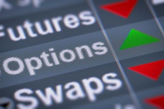 OXY财报前认沽期权策略：利用高波动率获取权利金收入