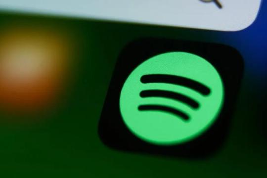 Spotify与环球音乐达成授权合作 将向高级用户开放AI翻唱与混音功能