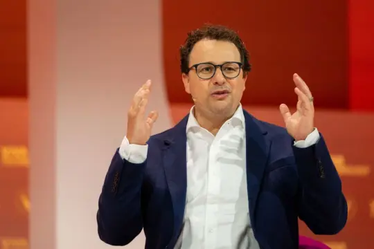 Anthropic首席执行官在达沃斯公开反对对华AI芯片出口