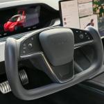 特斯拉调整驾驶辅助配置：新车不再标配自动转向，部分功能转向订阅或付费解锁