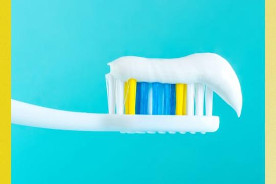如何延长牙刷使用寿命并减少废弃：专家建议从充电、清洁到刷牙力度入手