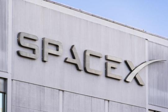SpaceX 创纪录 IPO 推高板块波动 期权卖方转向太空主题 ETF