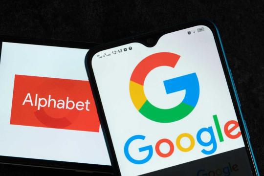 分析师称Alphabet估值仍具吸引力 1个月GOOGL价外看跌期权隐含收益约2.5%