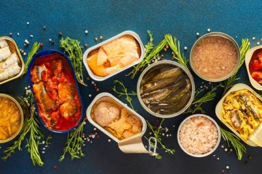 凤尾鱼与沙丁鱼：哪种更健康？