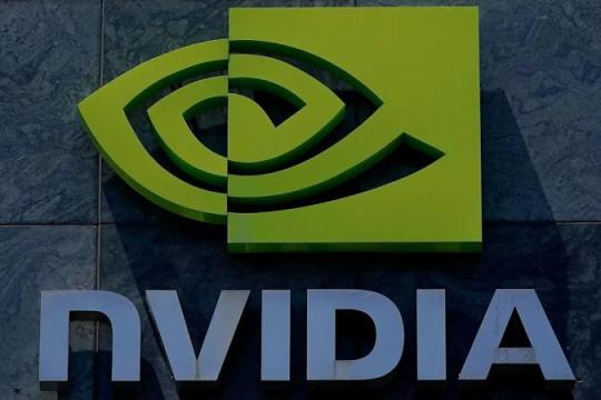 英伟达季度业绩再超预期，AI投资热度与可持续性引发关注