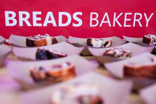 纽约Breads Bakery员工推动组建工会，称被要求为以色列筹款活动制作产品