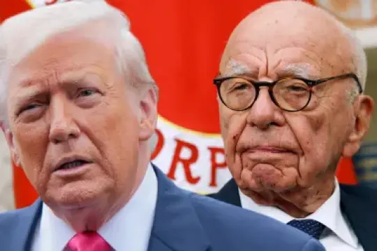 法官驳回唐纳德·特朗普针对《华尔街日报》的诽谤诉讼；总统因涉及杰弗里·爱泼斯坦生日信件被起诉