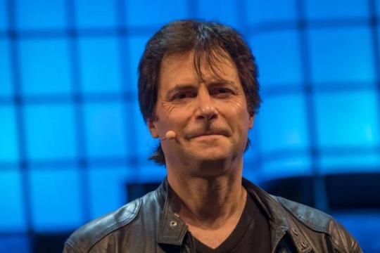 跨党派人士发布《亲人类宣言》 呼吁为人工智能制定统一规则