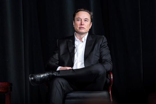 马斯克向肯塔基州参议院初选相关组织捐赠1000万美元，搅动麦康奈尔继任之争