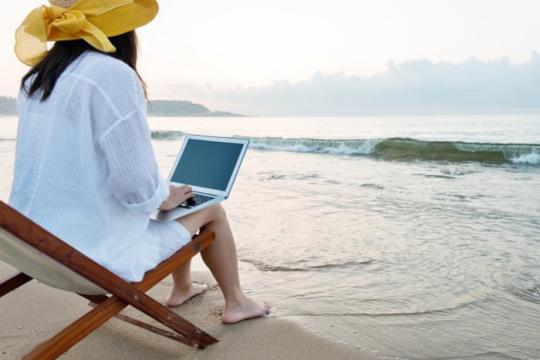 为何不敢休假？FlexJobs调查显示员工担忧加剧，专家称关键在工作安排与沟通