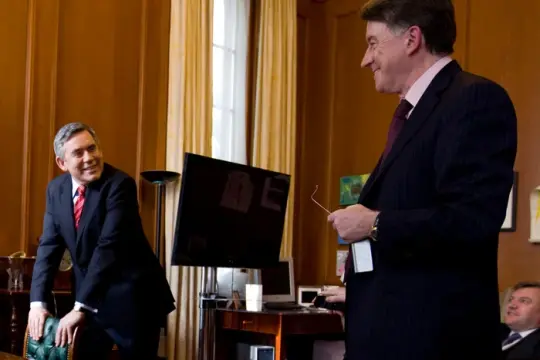 文件披露：埃普斯坦据称提前获知布朗辞职及欧元区救助计划进展