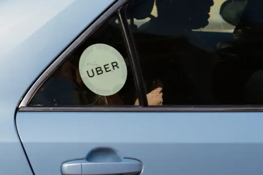 油价上涨推高成本，美国优步与Lyft司机称补贴力度不足