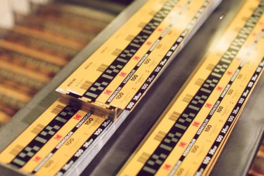 濒临破产后的柯达：在债务压力与胶片复兴之间寻求重生