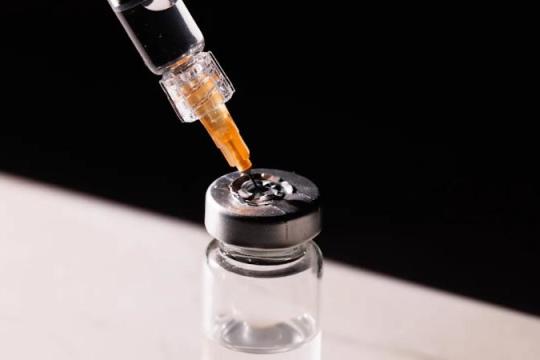 Moderna新冠与流感联合疫苗获欧盟监管机构推荐，美国审批进程仍存不确定性