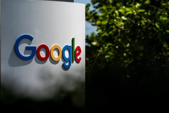 Alphabet市值首次突破4万亿美元，因与苹果达成Gemini合作超越苹果