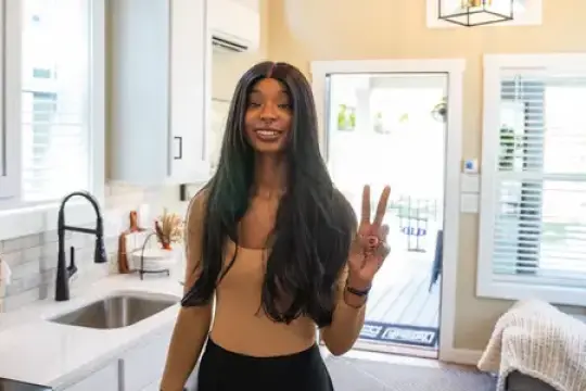 我参观了德州的退休老人微型住宅村，真正吸引人的不是房子本身