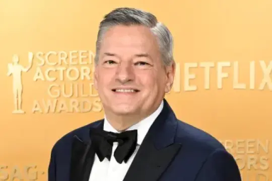 Ted Sarandos 表示在放弃收购华纳兄弟后“不太可能”再进行Netflix并购，透露与影院业主展开“开放对话”