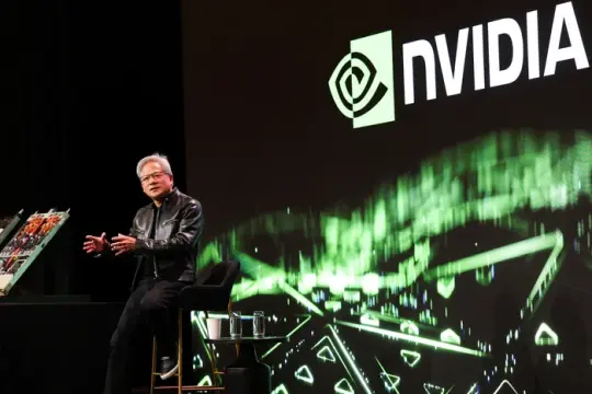 英伟达季度业绩再超预期 数据中心业务同比增长75%至623亿美元