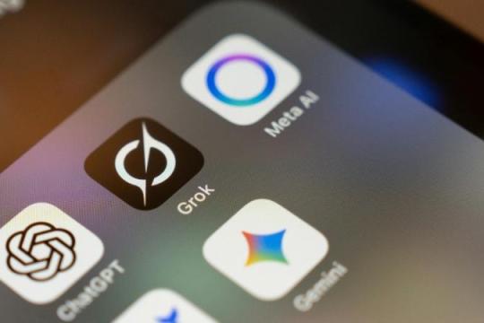 英国监管机构就X平台及Grok生成不当图像指控展开调查