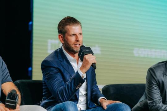 特朗普支持的美国比特币董事会成员在财报发布后增持公司股票