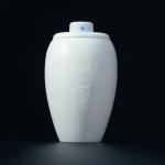 Liquid Death携手Spotify推出蓝牙音箱骨灰盒 强化跨界联名布局