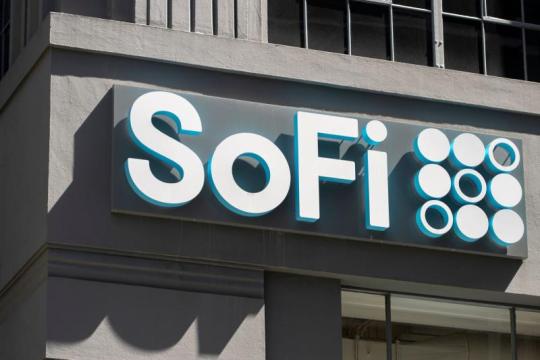 SoFi推出银行发行稳定币SoFiUSD 股价走高