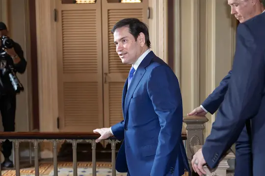 鲁比奥称将与丹麦官员会晤 商讨美国对格陵兰意向