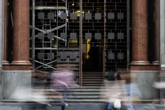 先推AI“队友”后裁员：Atlassian澳大利亚员工讲述被解雇与求职现实