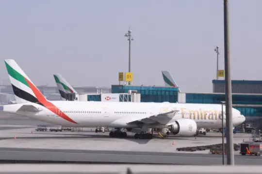 中东主要航司称周四前难以恢复定期航班 多国加紧撤离本国公民