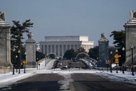 特朗普提议在华盛顿兴建大型拱门 被指历史依据不符