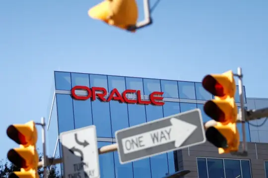甲骨文启动裁员数千人 同步加码人工智能基础设施投入