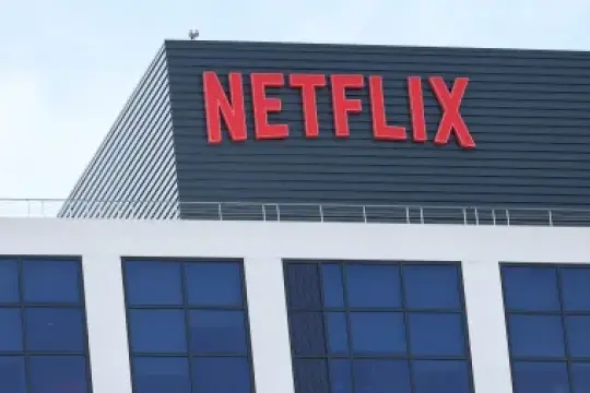 Netflix股价大跌 华尔街质疑其华纳之后的发展路径
