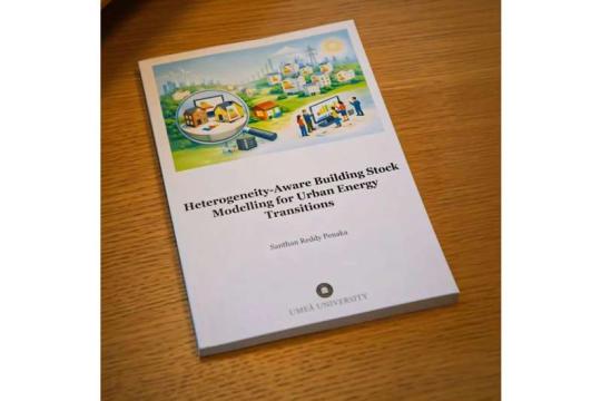 人工智能揭示：为何“一刀切”建筑改造错失减排与成本优势