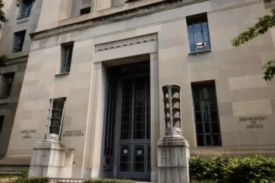 司法部解释为何批准派拉蒙收购华纳兄弟：不太可能损害竞争或美国消费者利益