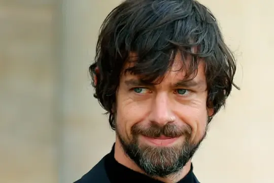 Block宣布裁员4000人 多尔西称AI改变公司运营方式