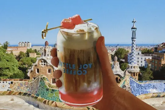 美国小镇咖啡馆免费公开配方后走红：覆盆子丹麦拿铁扩散至全球多国