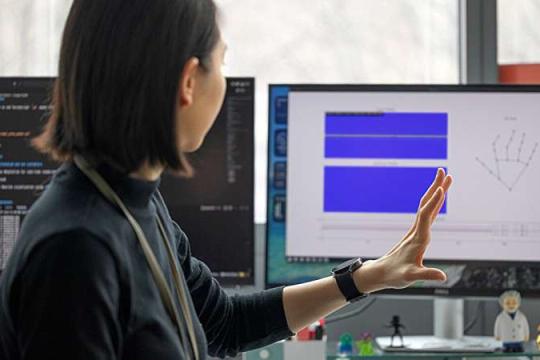 智能手表声纳解锁连续手势追踪新方式