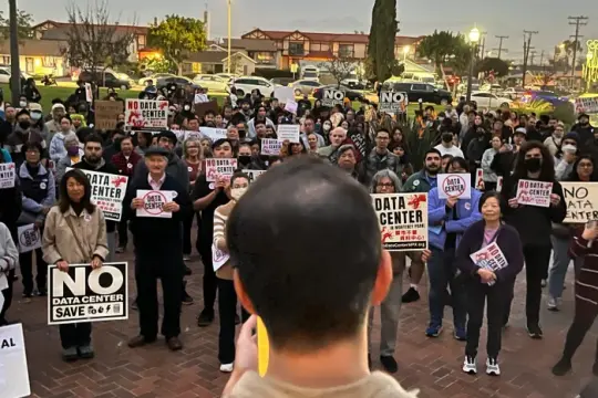 加州蒙特雷公园社区联手反对数据中心项目 市府发布45天暂停令