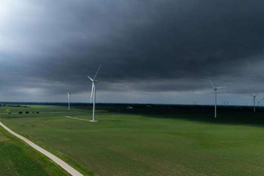 印第安纳州地方可再生能源限制与经济表现关联研究