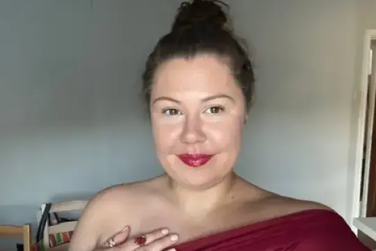 我成为记者是因为热爱讲故事，却没想到会在外貌上花费超过6000美元